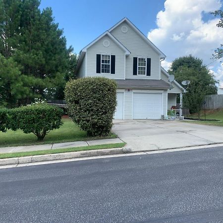 Captivating Home Near Downtown Atl Conley Экстерьер фото