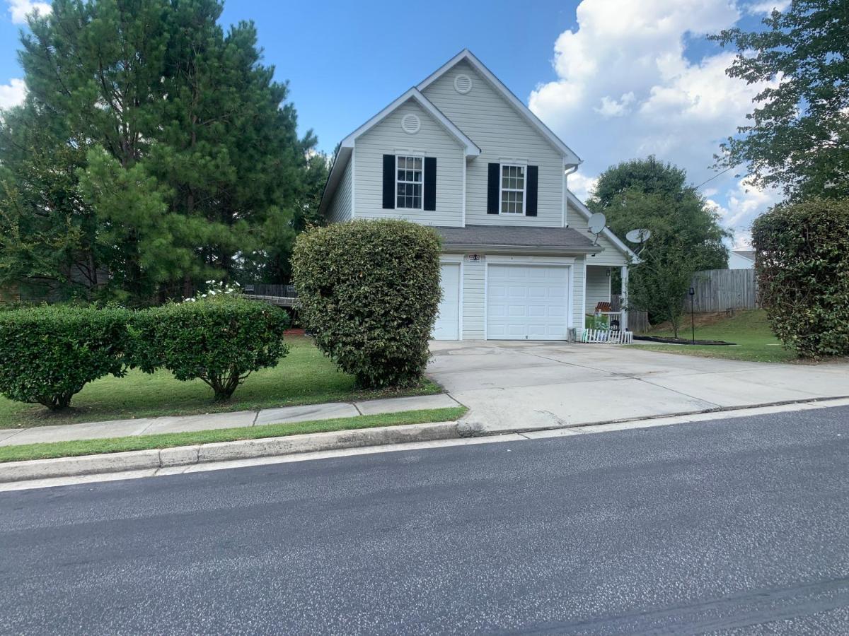 Captivating Home Near Downtown Atl Conley Экстерьер фото