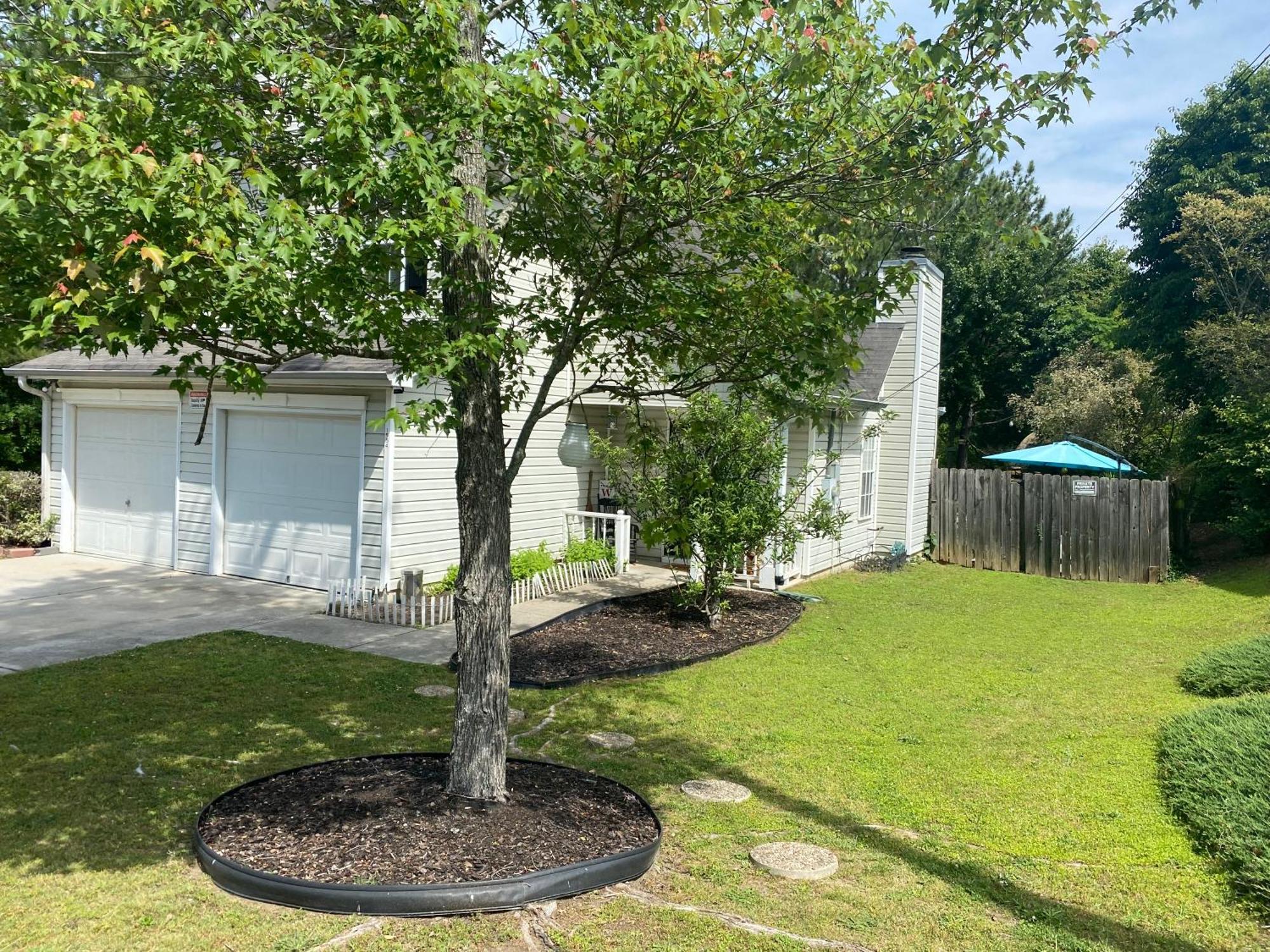 Captivating Home Near Downtown Atl Conley Экстерьер фото